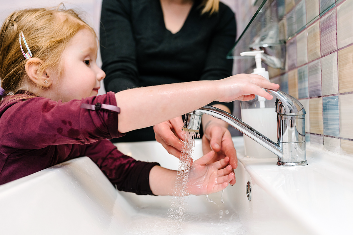 How to save water in the bathroom image